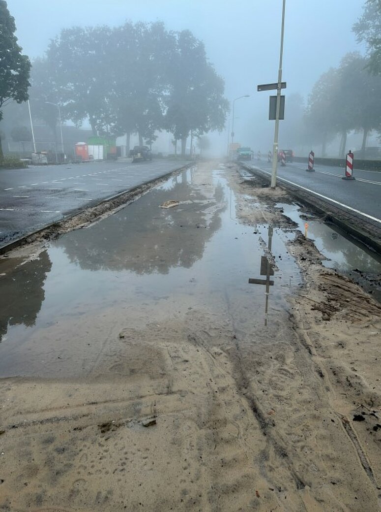 fietspad Witvrouwenbergweg onder water